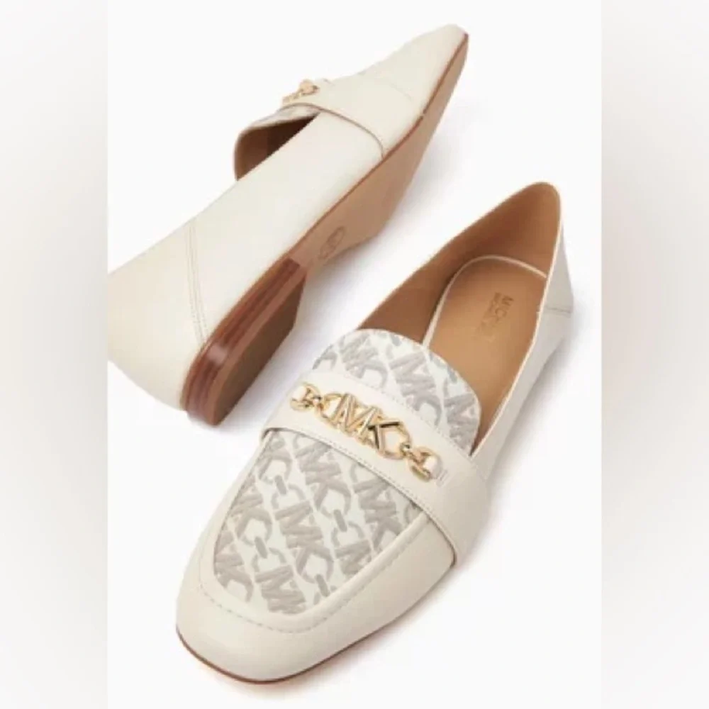 Michael Kors Tiffanie Loafers in Leather & Logo Canvas Color: Vanilla - Picture 8 of 10